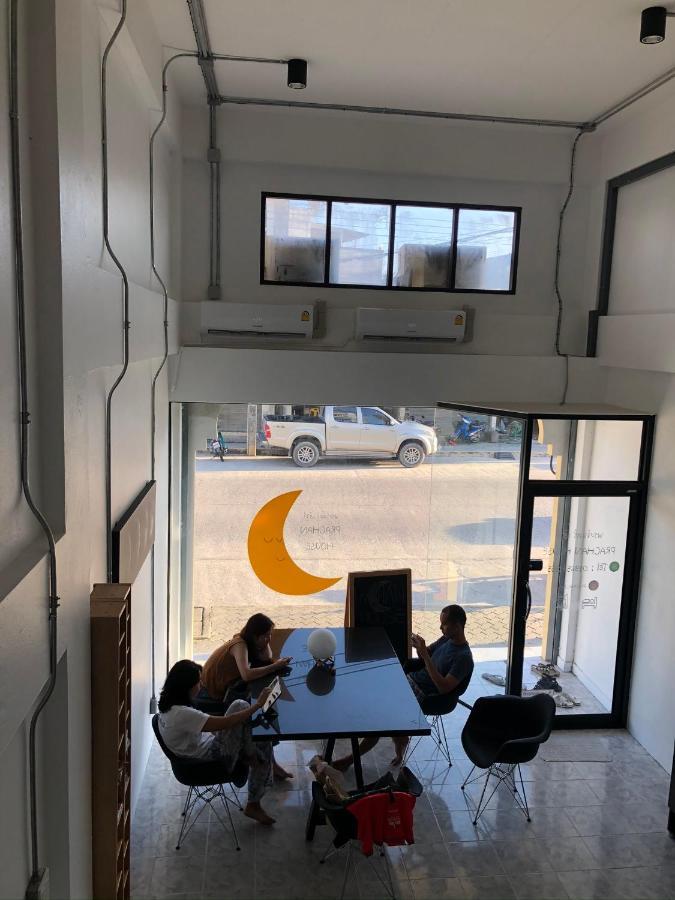Prachan Hostel 통살라 외부 사진